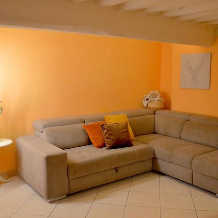 לוקה Piazza Napoleone Sweet Apartment מראה חיצוני תמונה